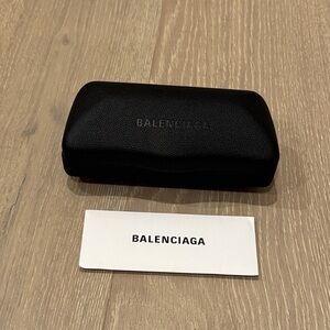 NWT BALENCIAGA SUNGLASS HARD CASS BLACK LEATHER